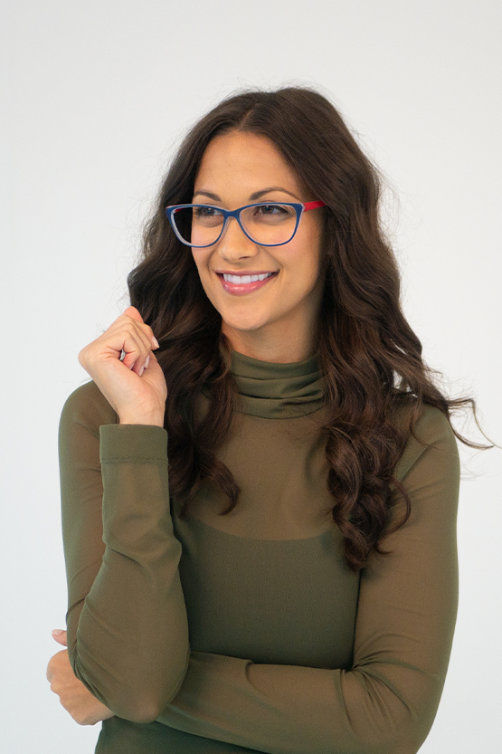 Second model wearing Maxwell frames